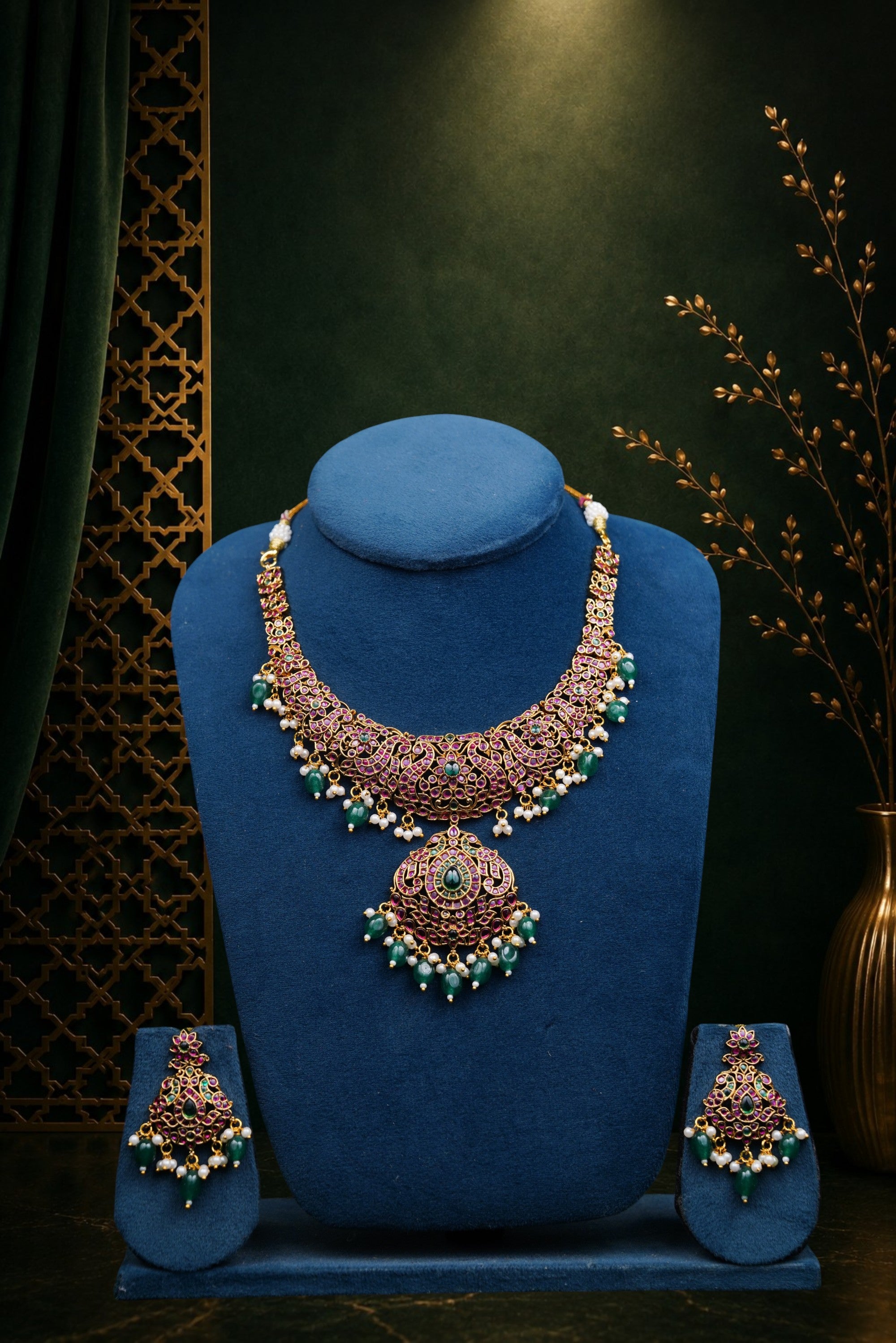 Floral Kemp Stone Temple Choker Necklace Set