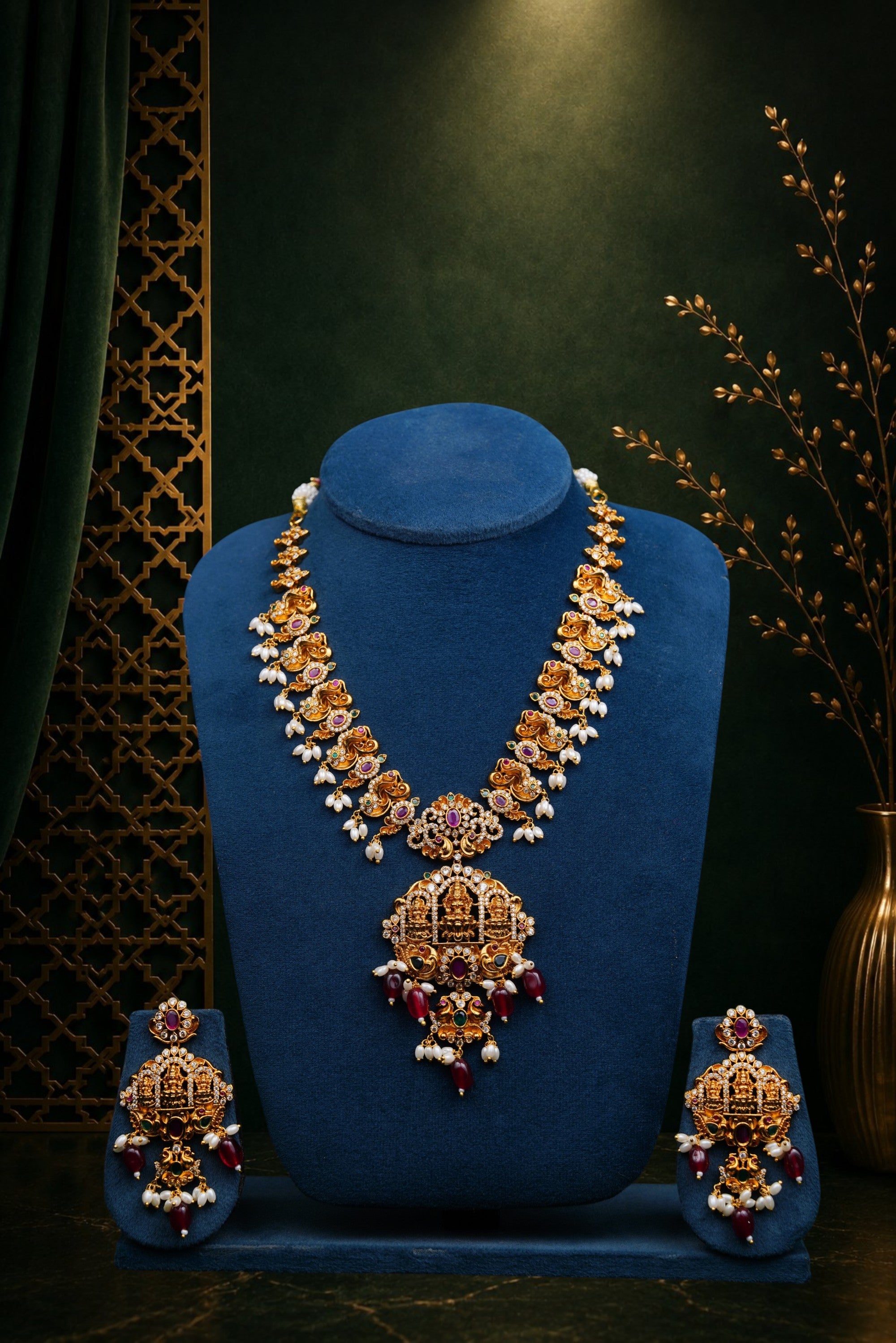 Minimal Lakshmi Temple Necklace Set